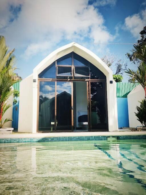 أوفيتا Alborada Boutique Stay Units المظهر الخارجي الصورة