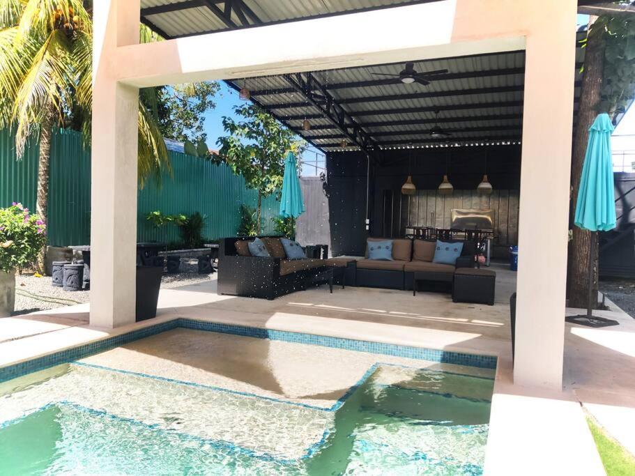 أوفيتا Alborada Boutique Stay Units المظهر الخارجي الصورة