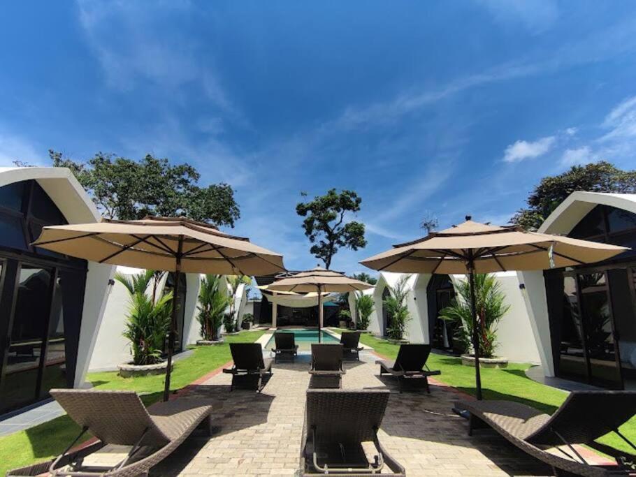 أوفيتا Alborada Boutique Stay Units المظهر الخارجي الصورة
