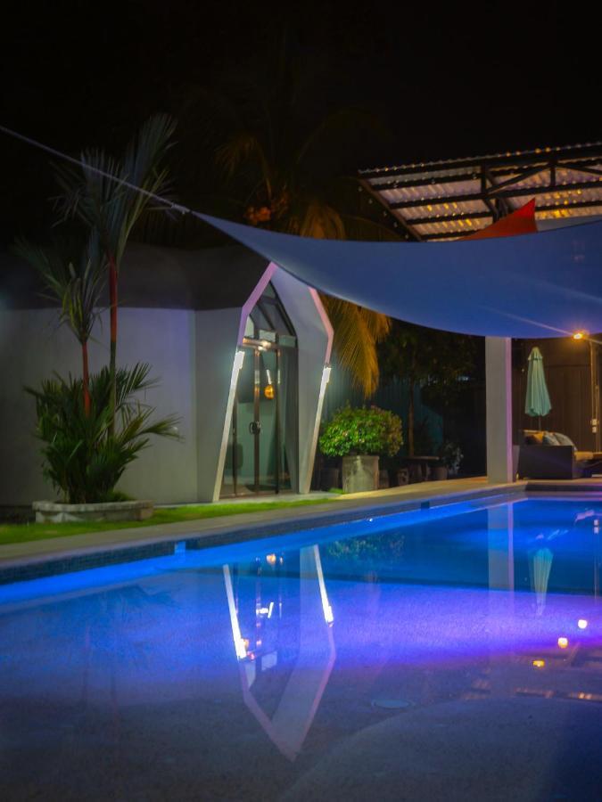 أوفيتا Alborada Boutique Stay Units المظهر الخارجي الصورة
